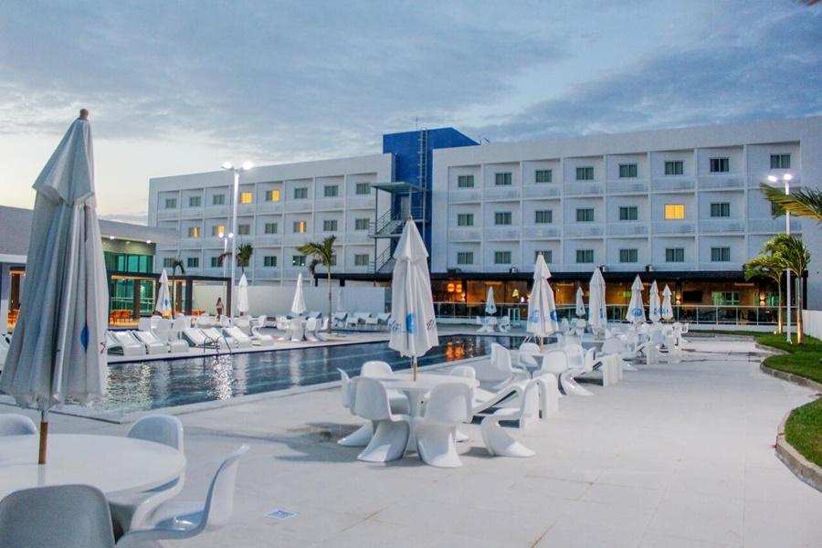 Hotel Bristol Aline Delmiro Gouveia Esterno foto