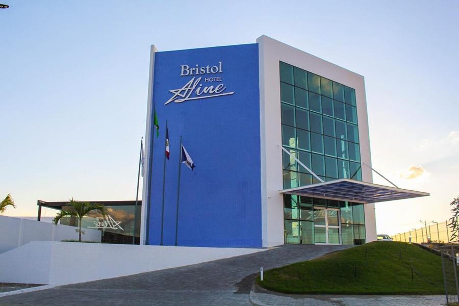 Hotel Bristol Aline Delmiro Gouveia Esterno foto