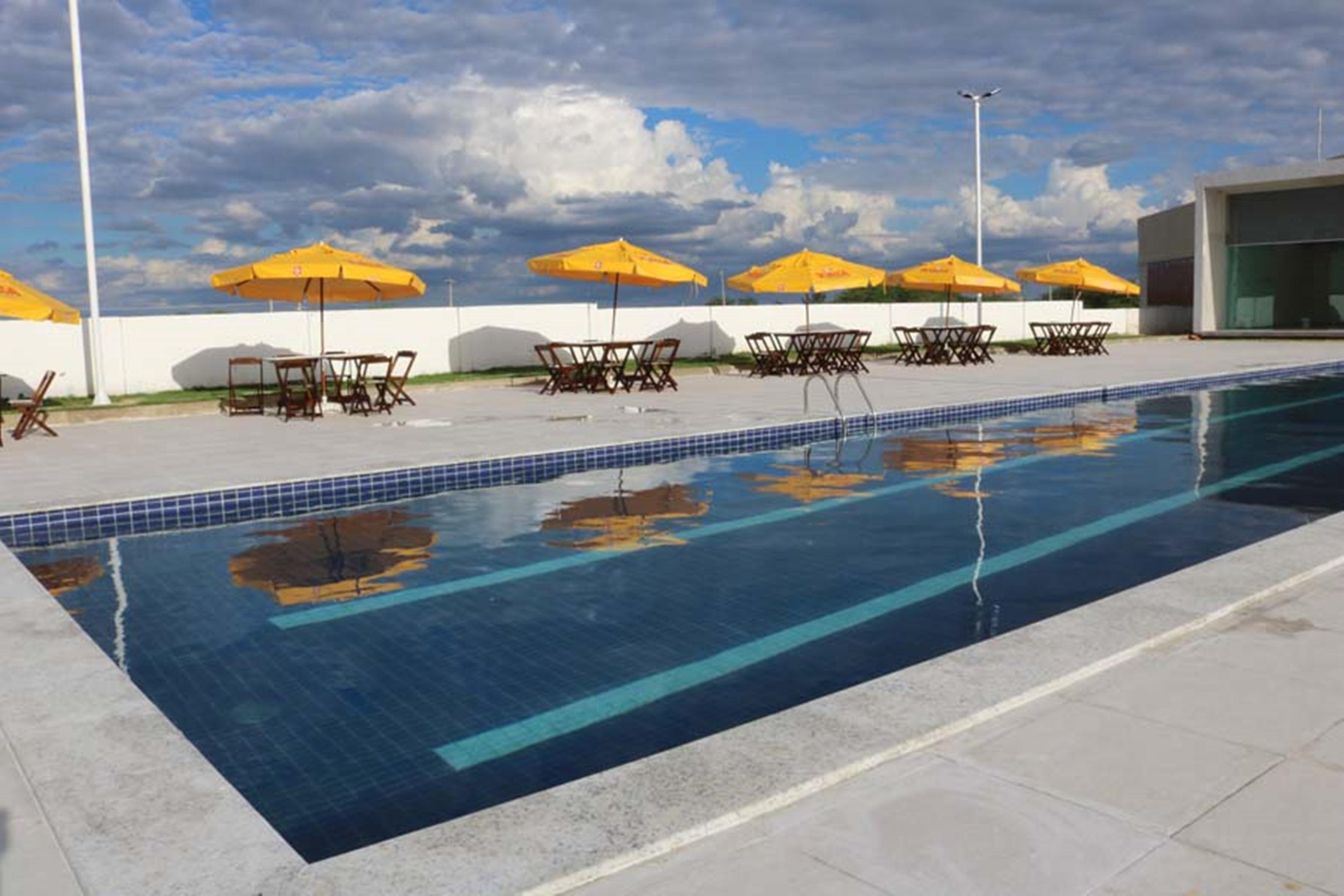 Hotel Bristol Aline Delmiro Gouveia Esterno foto